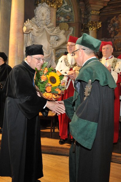 Conferring_ceremony_022